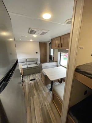 Jesse's Prime Time Avenger Travel Trailer