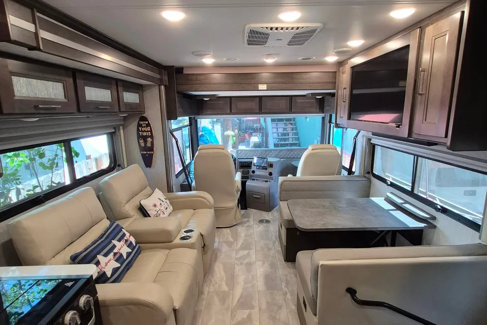 jim's Coachman sportscoach 339ds Class A