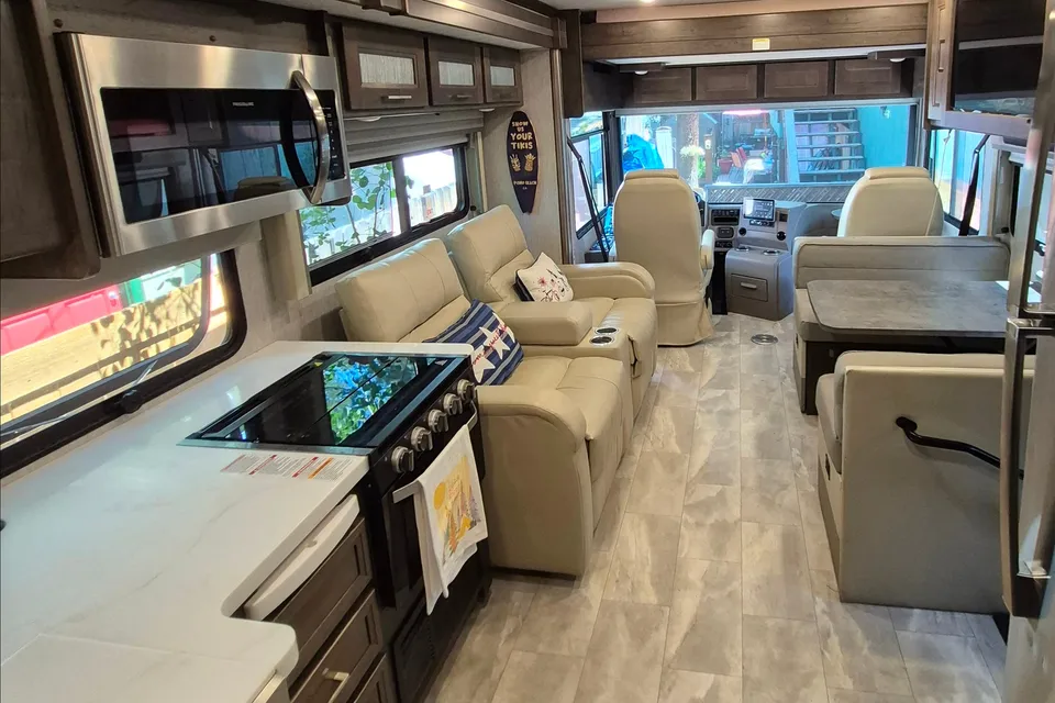 jim's Coachman sportscoach 339ds Class A