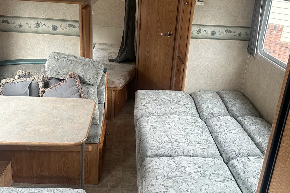 Mike's Travelaire RW264 Fifth Wheel