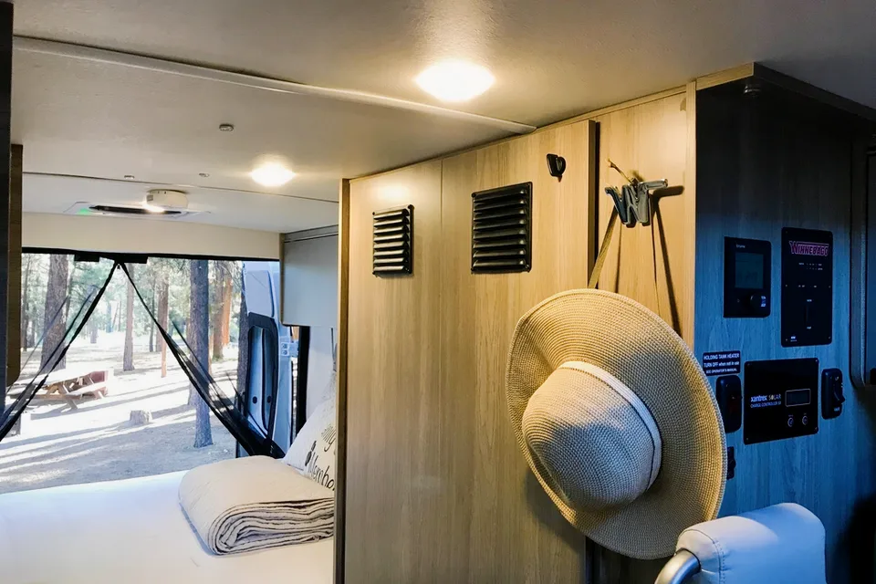 2022 Winnebago Solis-4 seats, 4 sleeps