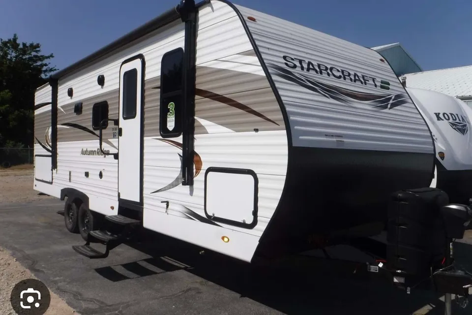 Katelyn's Starcraft Autumn ridge Travel Trailer