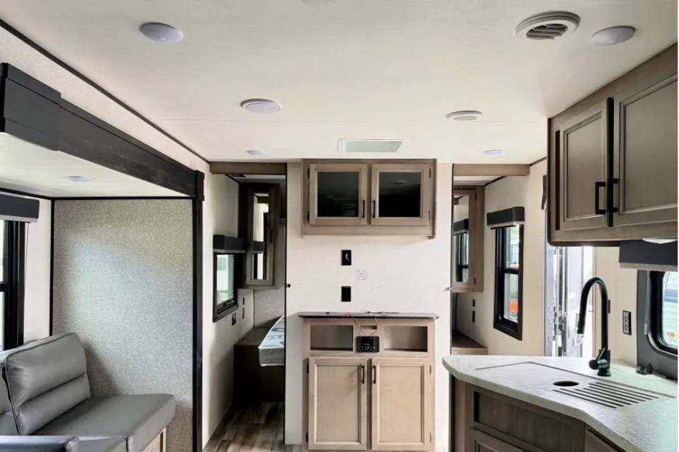 Katelyn's Starcraft Autumn ridge Travel Trailer