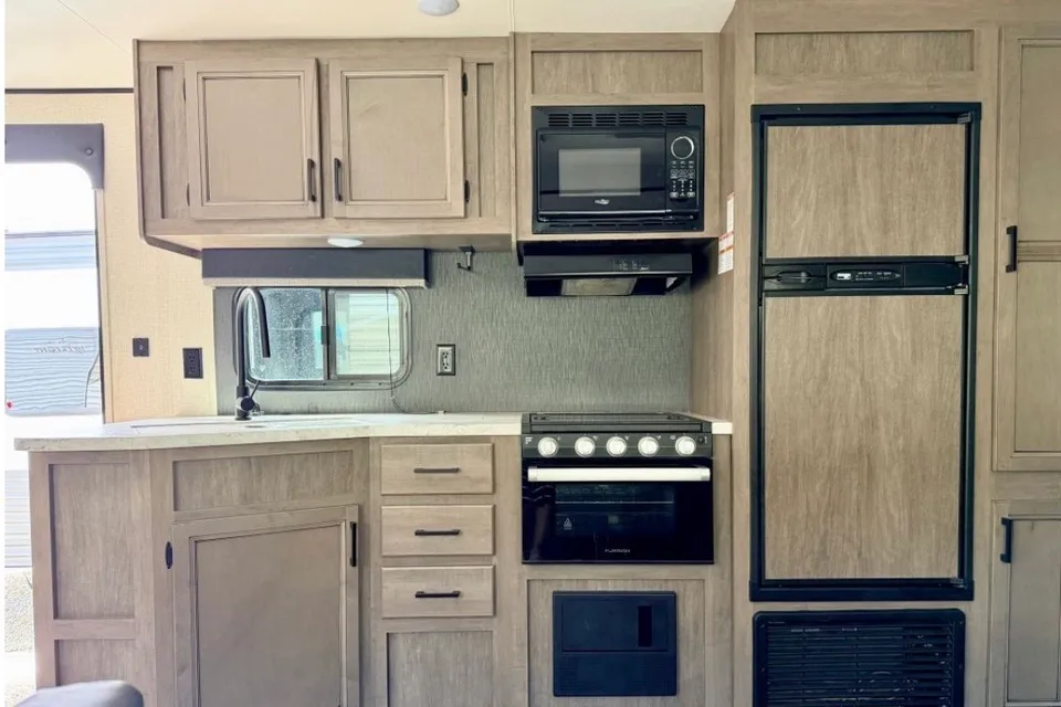 Katelyn's Starcraft Autumn ridge Travel Trailer