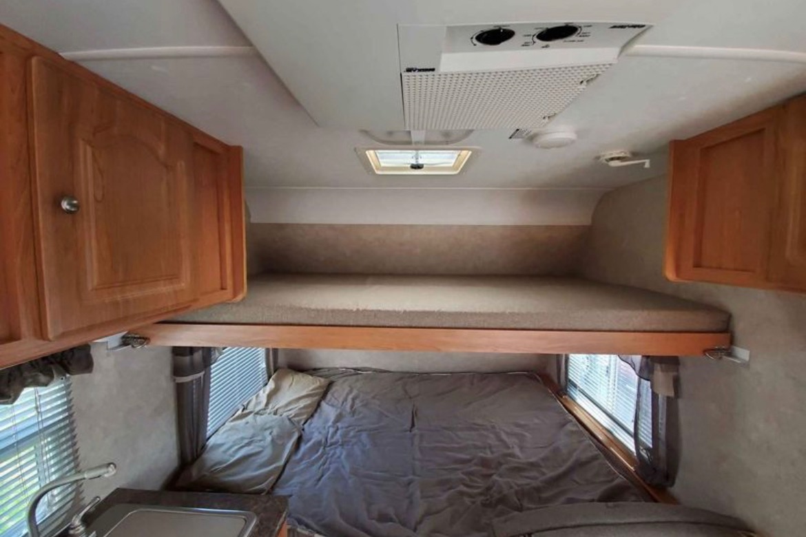 Alexander's & Marie-Claire’s Forest River Surveyor SV306 Travel Trailer
