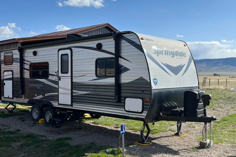 Autumn's Keystone springdale Travel Trailer w Bunks