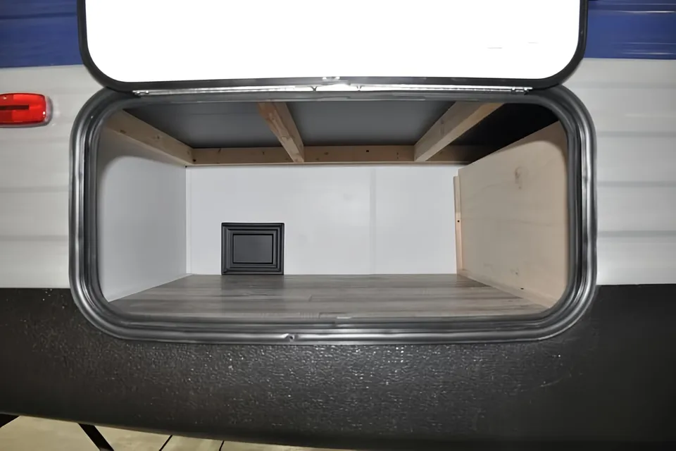 Autumn's Keystone springdale Travel Trailer w Bunks