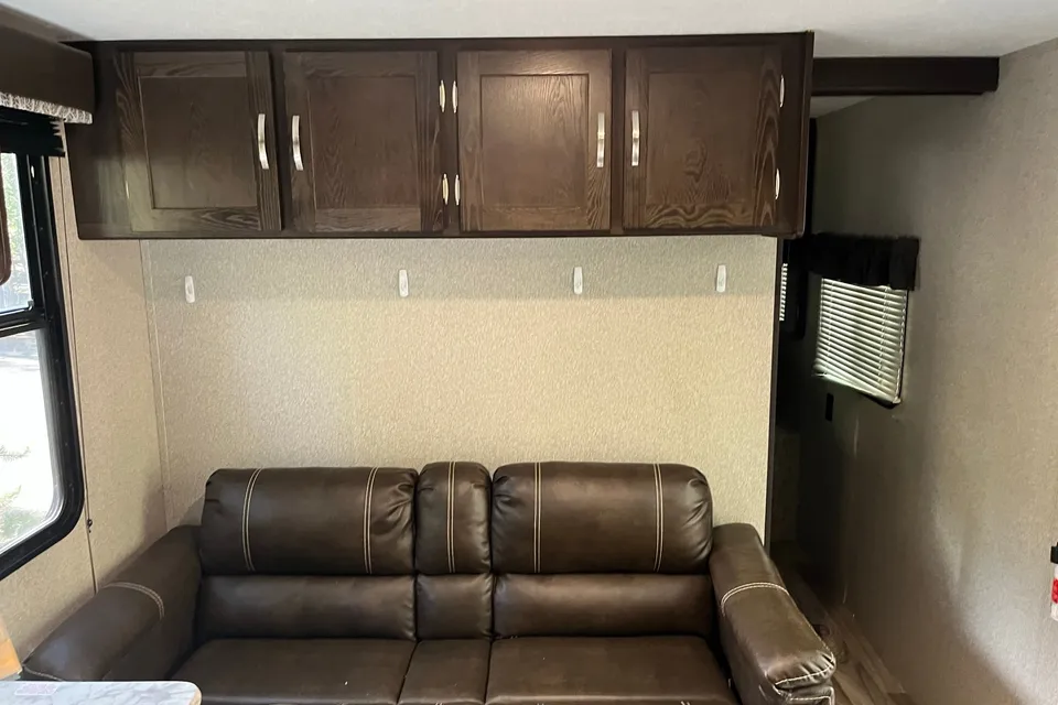 Autumn's Keystone springdale Travel Trailer w Bunks