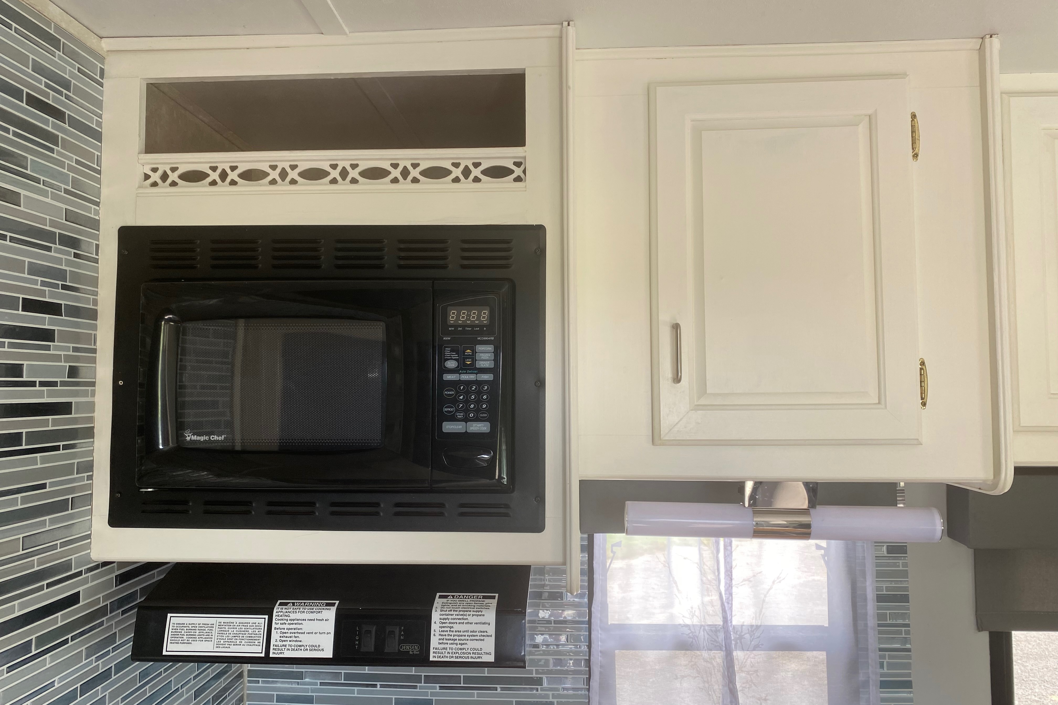 Cozy Updated 29’ Motorhome | 2 Queen Beds | Recliners | Cabin Vibes on Wheels