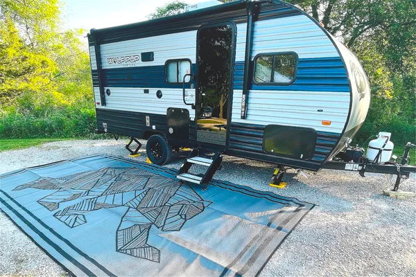 Blues Traveler Bunkhouse