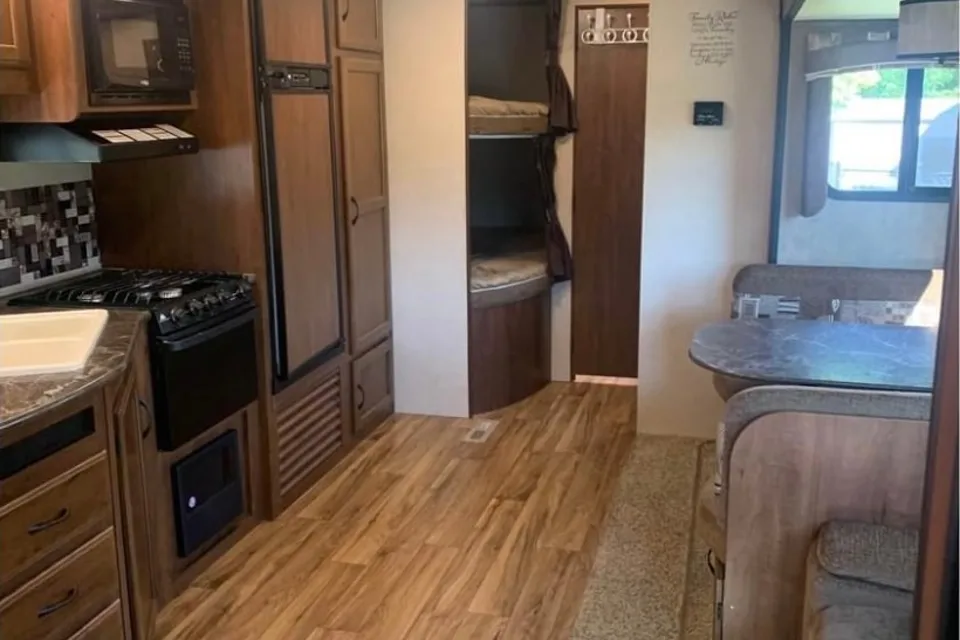 Breanna's Jayco 26bhs Travel Trailer