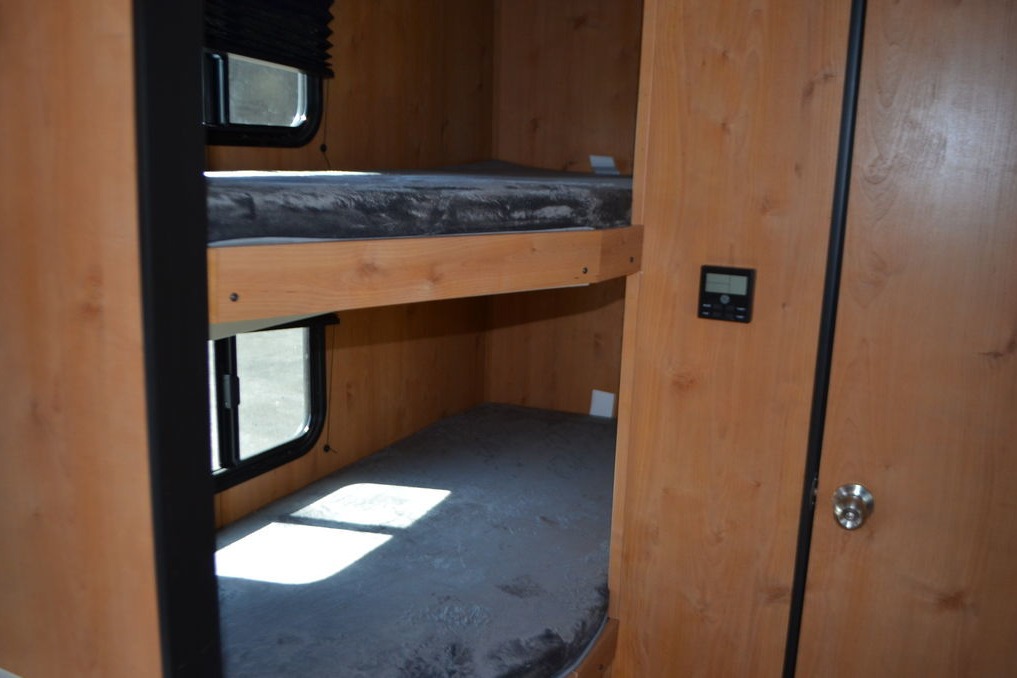 [64] Stress Free RVs - Modern Bunk (SUV Towable)