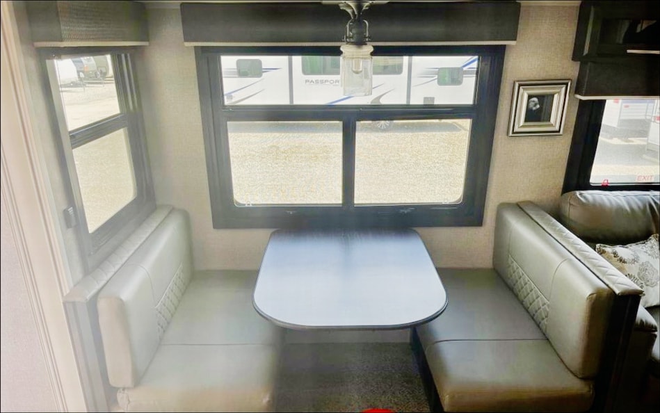 Jaimie's Jayco Eagle Paradise 
