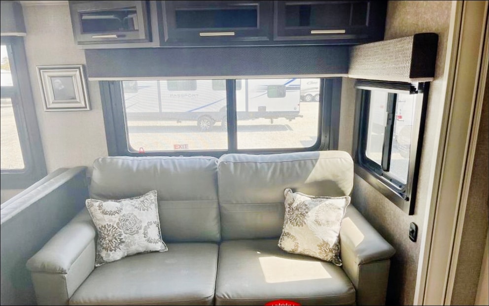 Jaimie's Jayco Eagle Paradise 