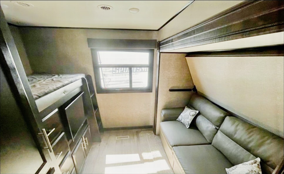 Jaimie's Jayco Eagle Paradise 