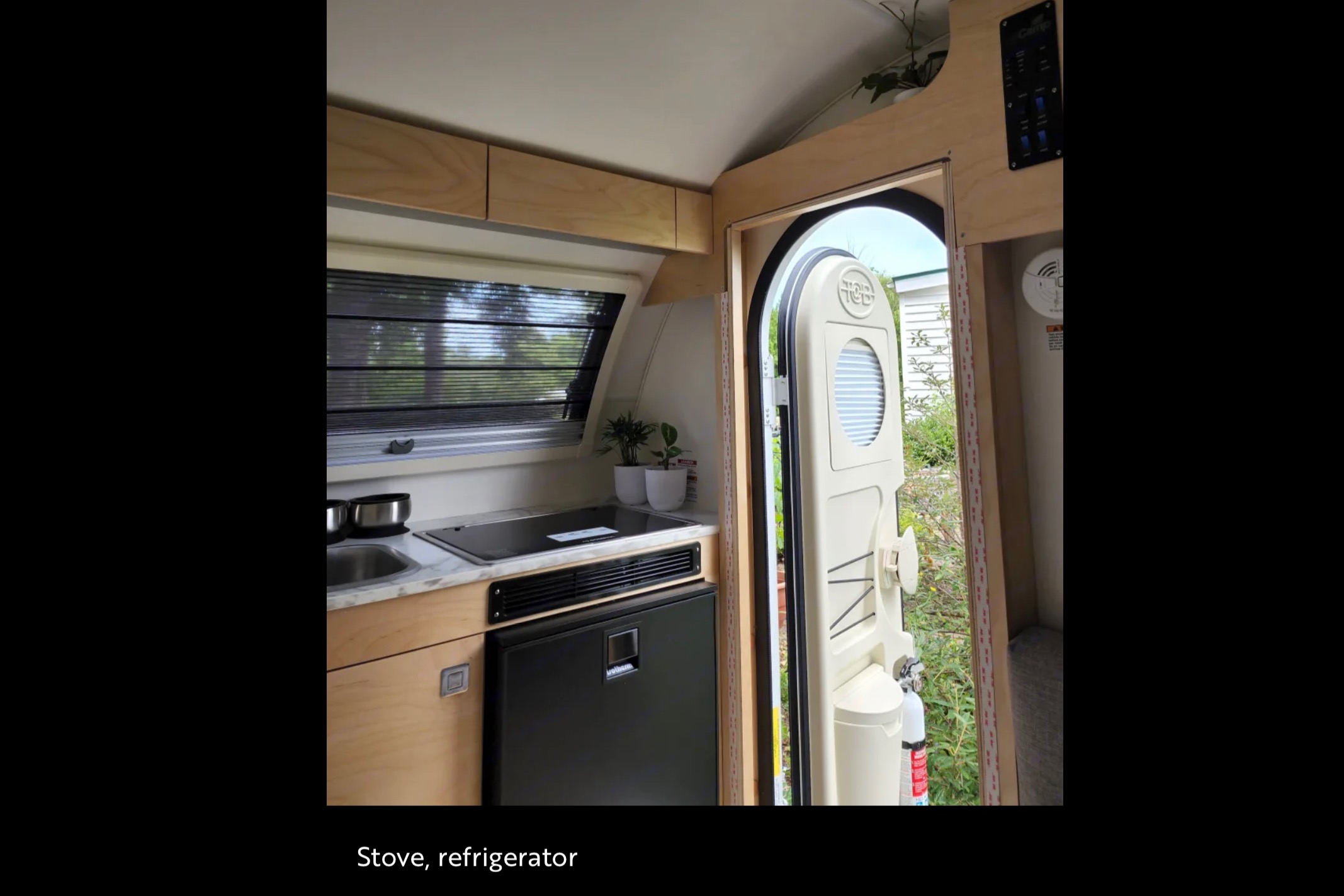 Ron & Joanne’s nuCamp Tab 320 Travel Trailer