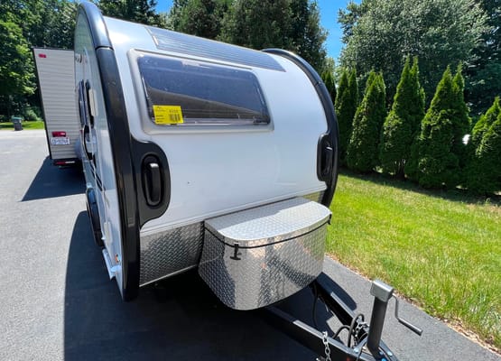 Ron & Joanne’s nuCamp Tab 320 Travel Trailer