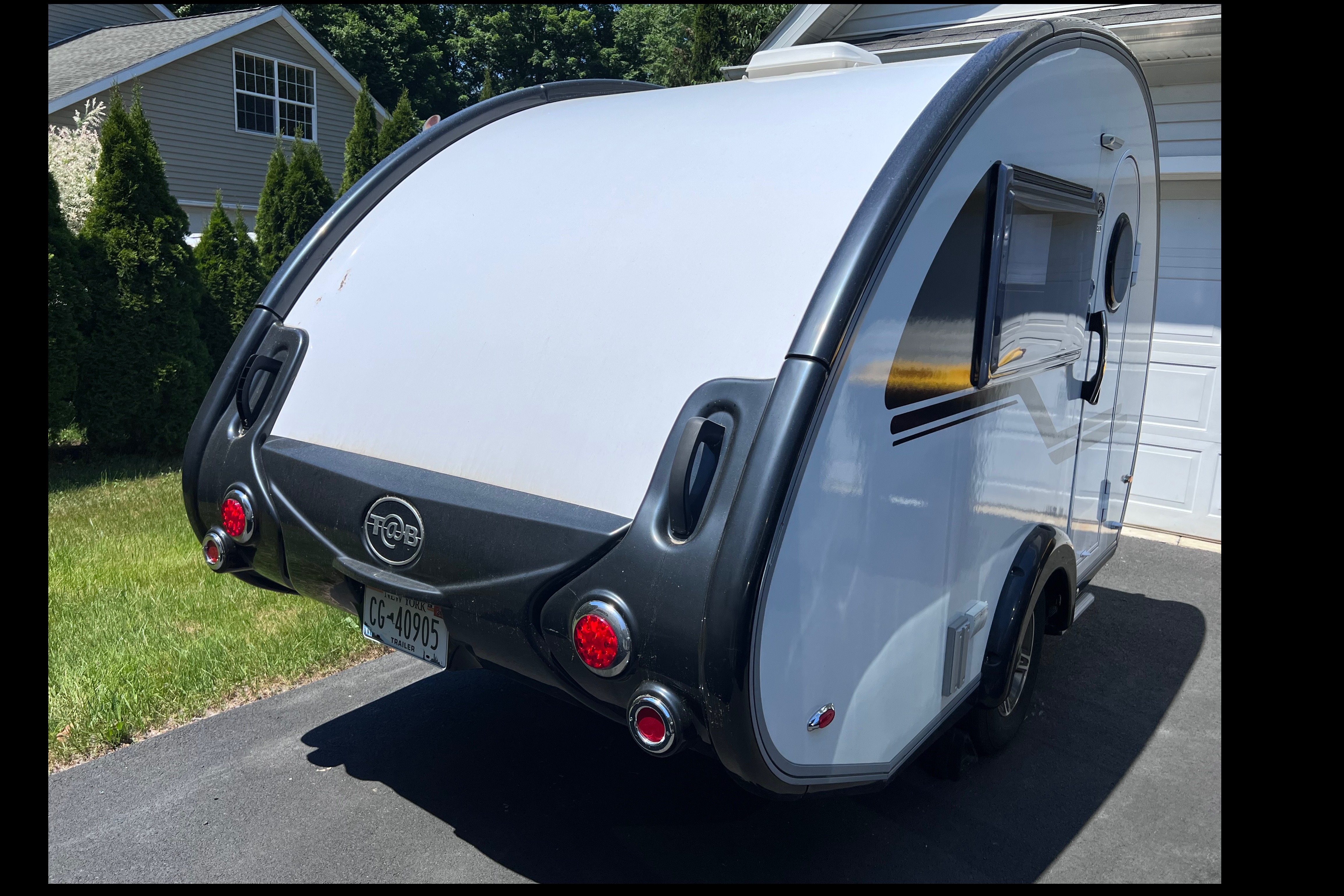 Ron & Joanne’s nuCamp Tab 320 Travel Trailer