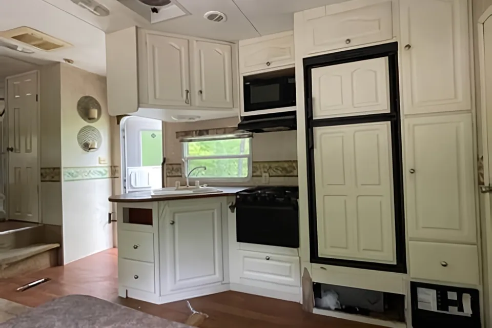 Home away from home! Forget the hassle with delivery and set up