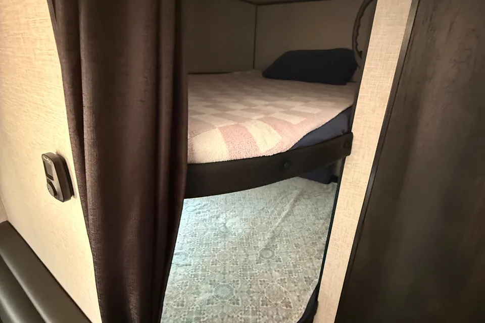 New Farmhouse Jayco Flight SLX Travel Trailer