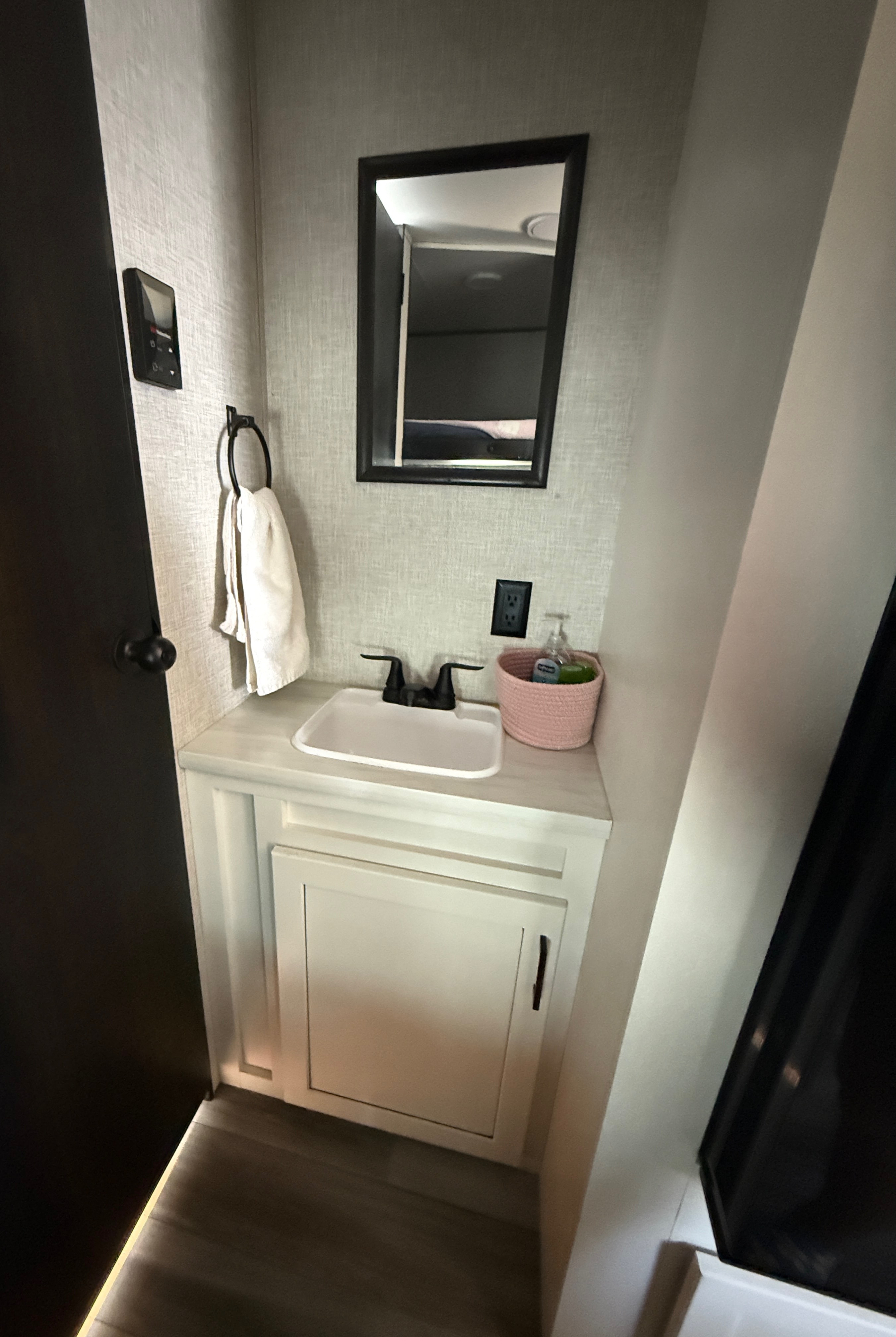 New Farmhouse Jayco Flight SLX Travel Trailer