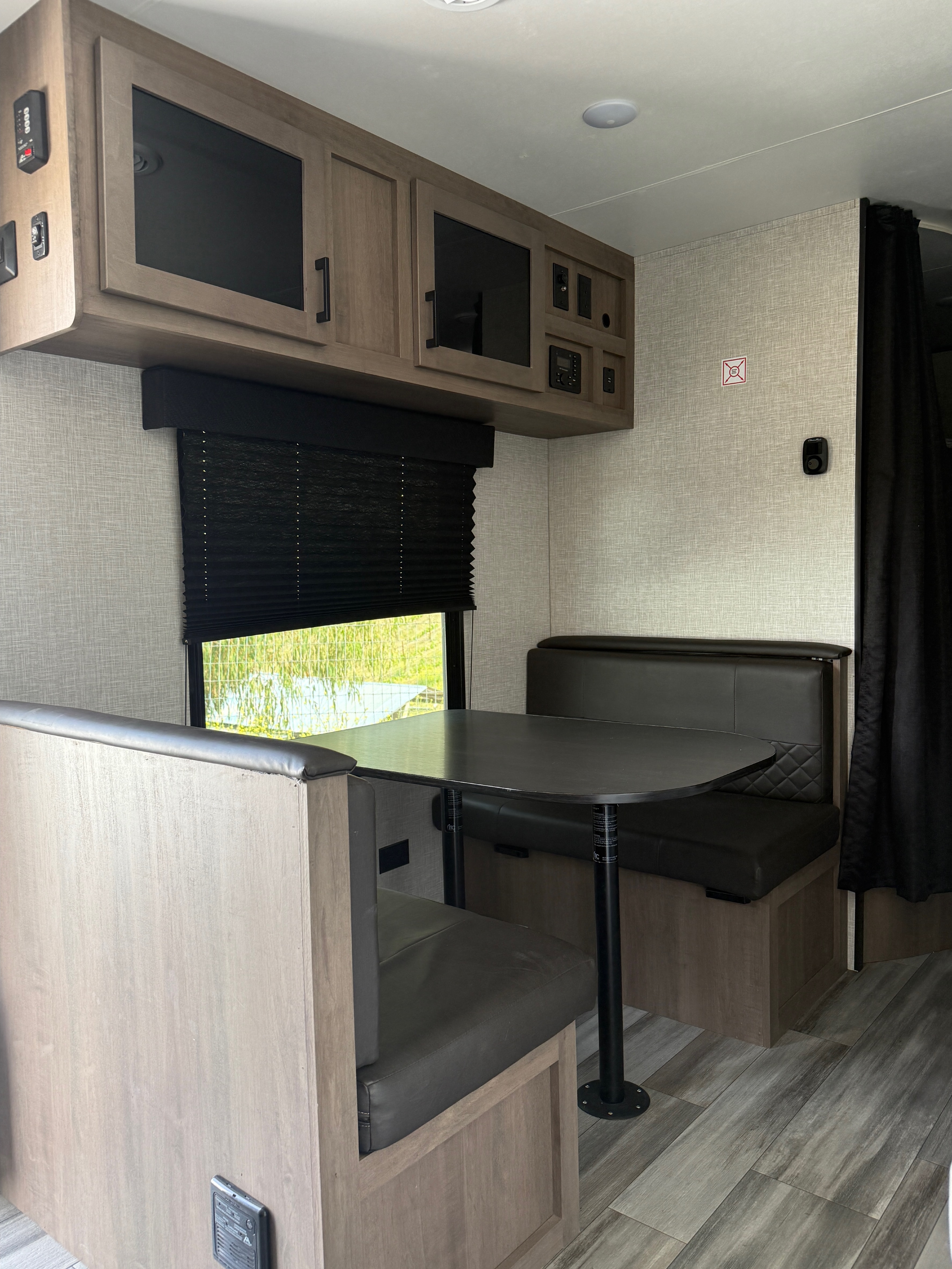 New Farmhouse Jayco Flight SLX Travel Trailer