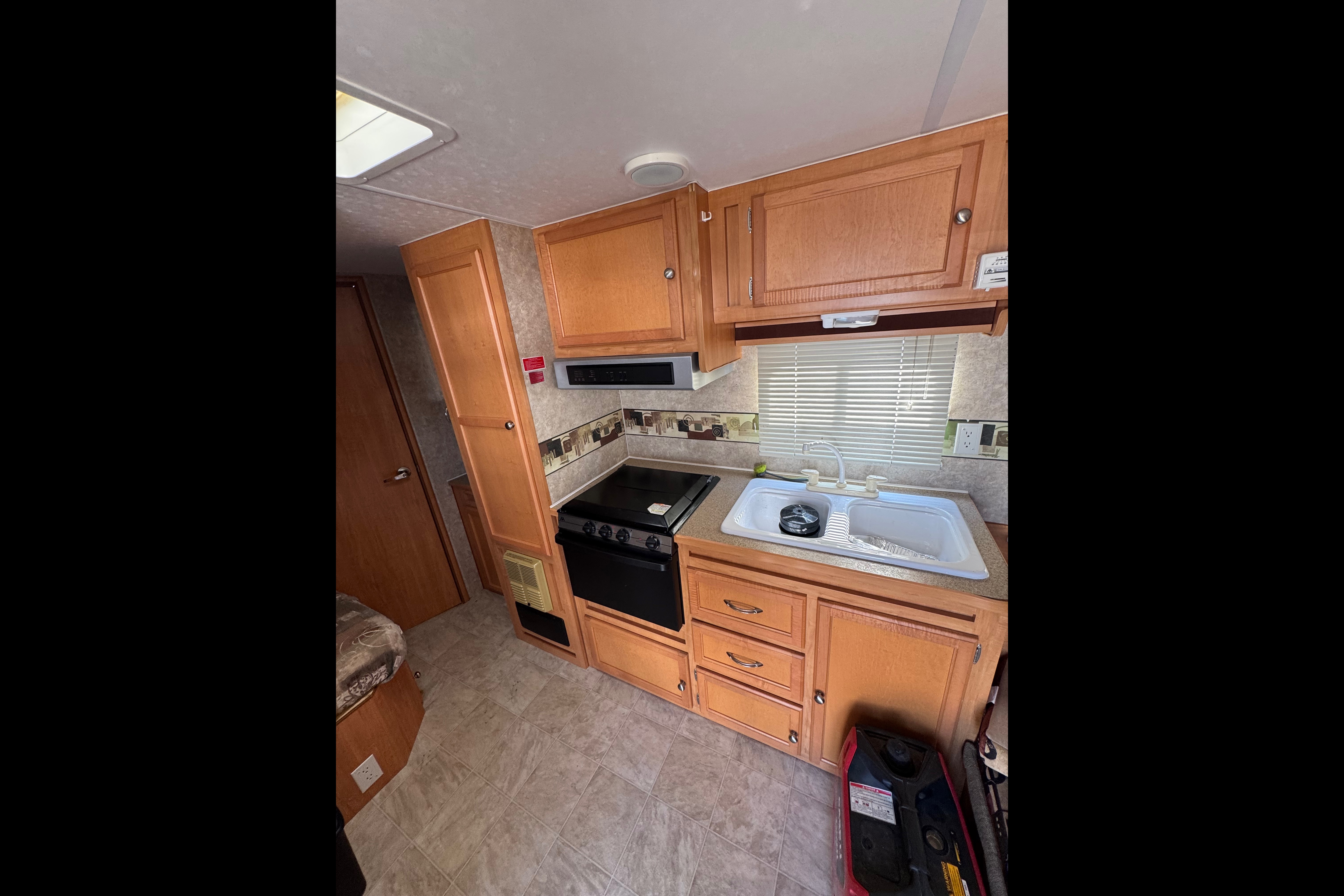 Zachary's Perfect WT185 Trailer for Any Adventure
