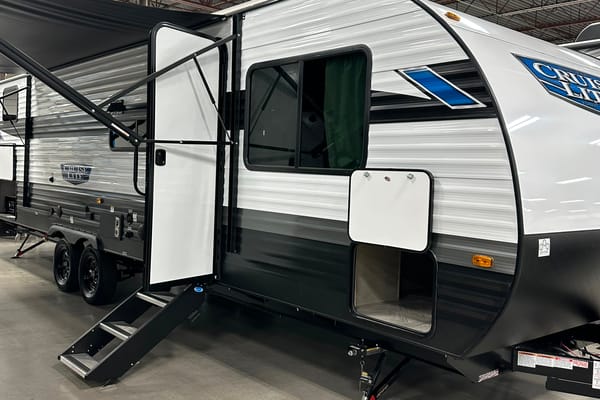 Ismael's Forest River Salem cruise lite Travel Trailer