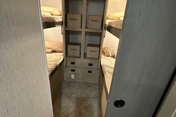 Ismael's Forest River Salem cruise lite Travel Trailer