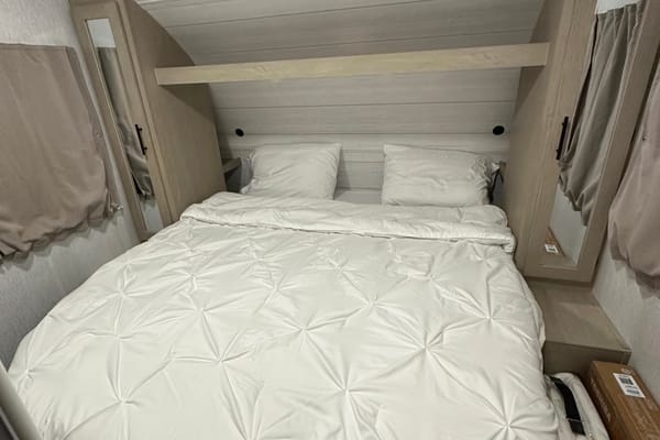 Ismael's Forest River Salem cruise lite Travel Trailer