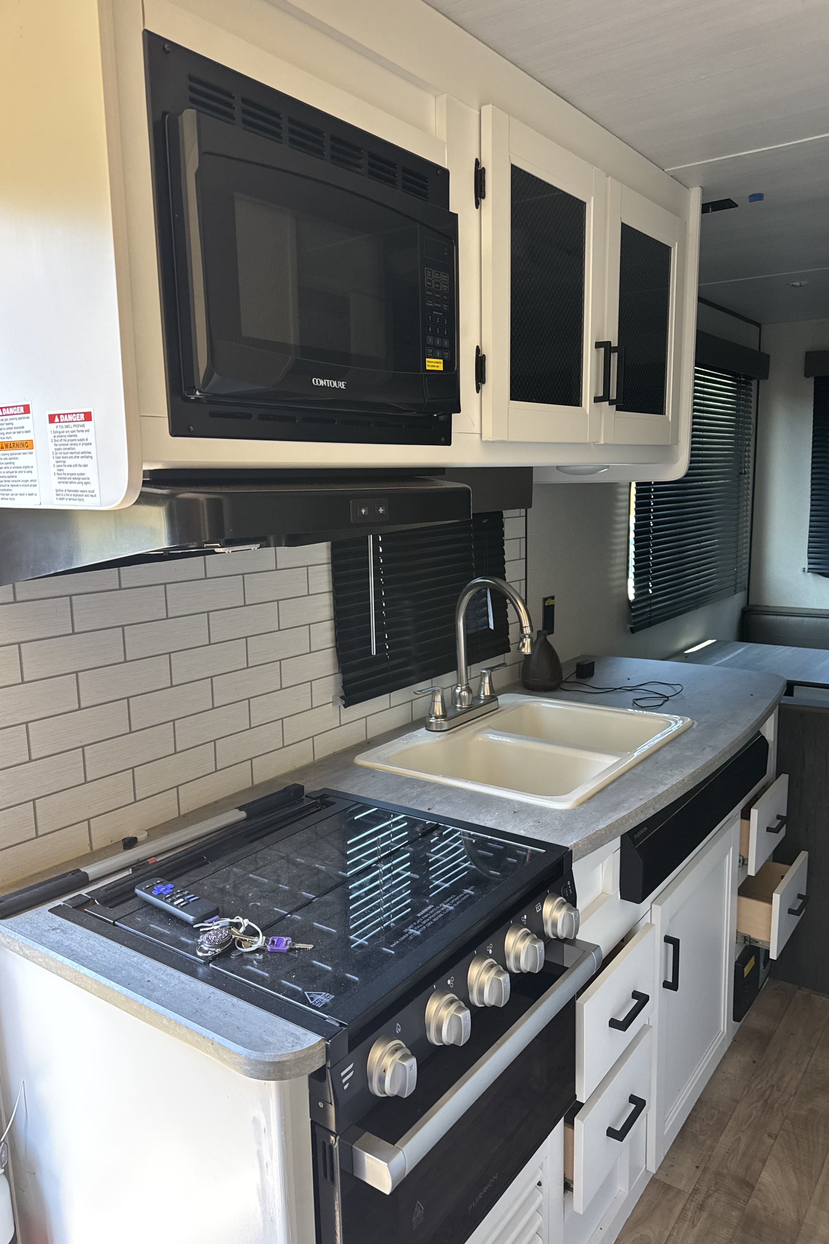 Zuleyma's Keystone Hideout 202RD Travel Trailer