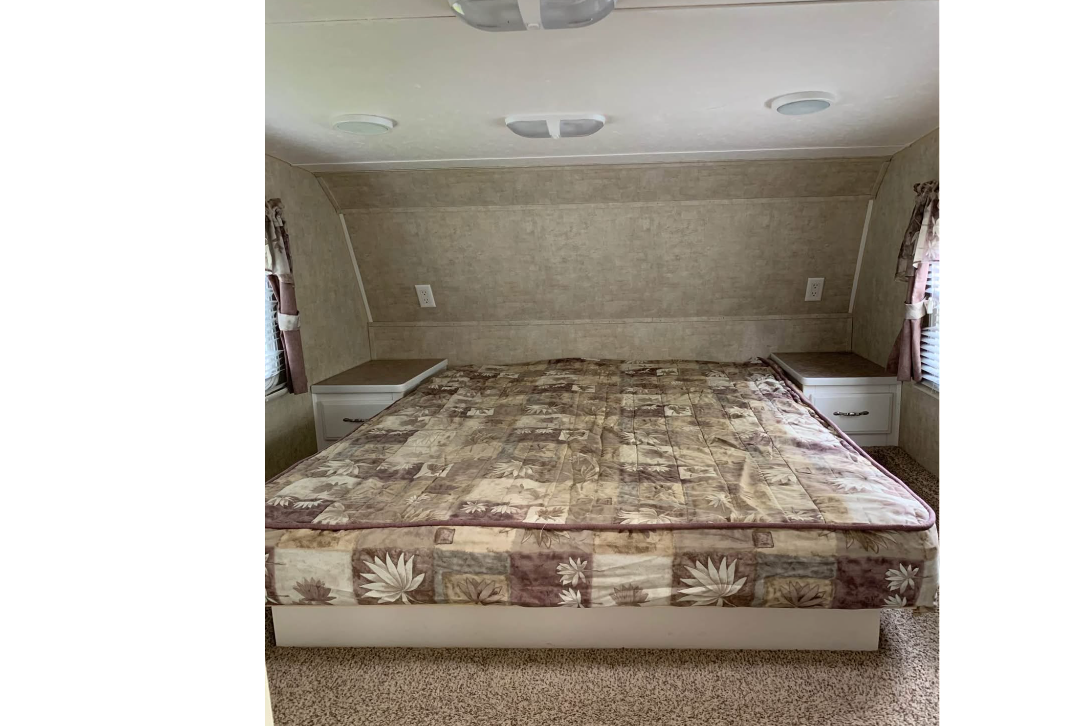 David's Extreme lite 27 feet Fifth Wheel