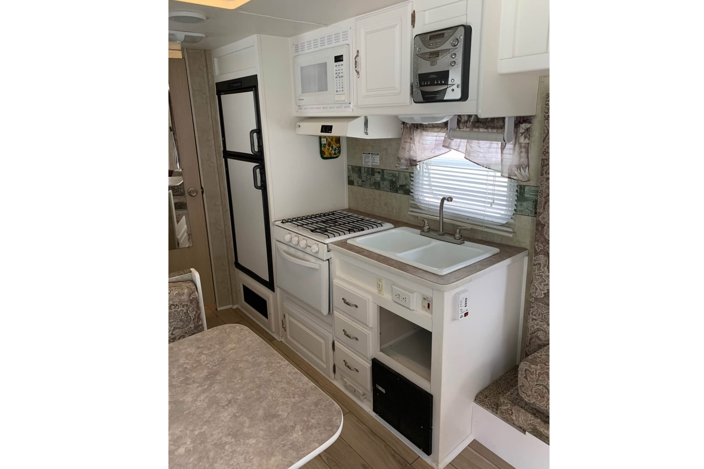 David's Extreme lite 27 feet Fifth Wheel