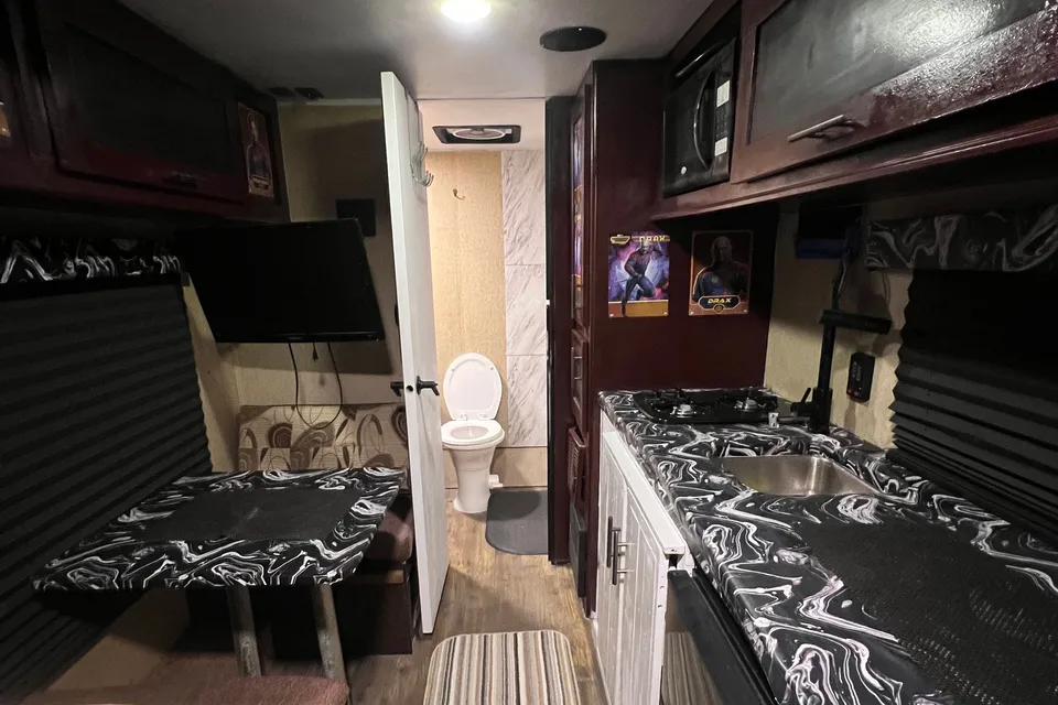 Pick Up, Delivery Or Stay On The Lot! 2016 Forest River Wolf Pup 16fq