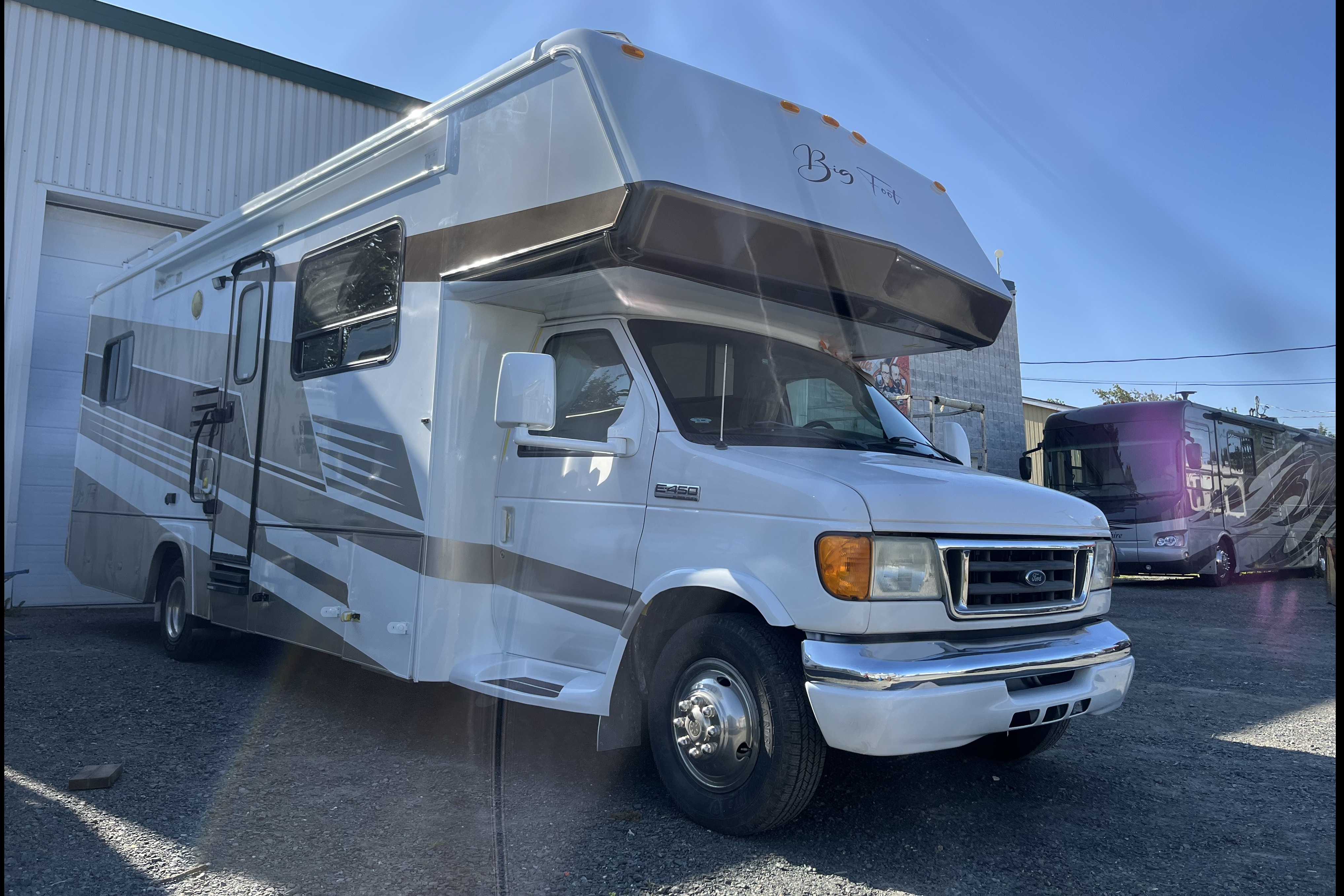 Bigfoot RV 30MH2 Classe C