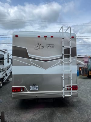 Bigfoot RV 30MH2 Classe C
