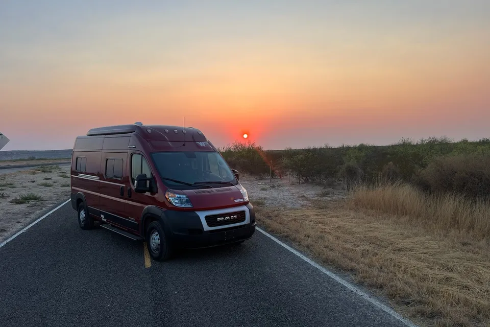 CLASS B - WINNEBAGO SOLIS *SLEEPS 2-5* (AZ)