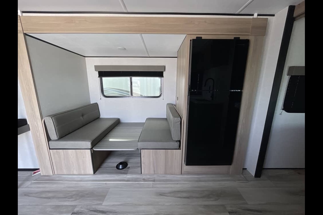 The Traveler Keystone Coleman 22BX Light Travel Trailer