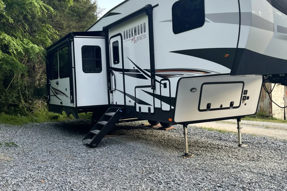 Ashley's Forest River Rockwood Ultra Lite Fifth Wheel