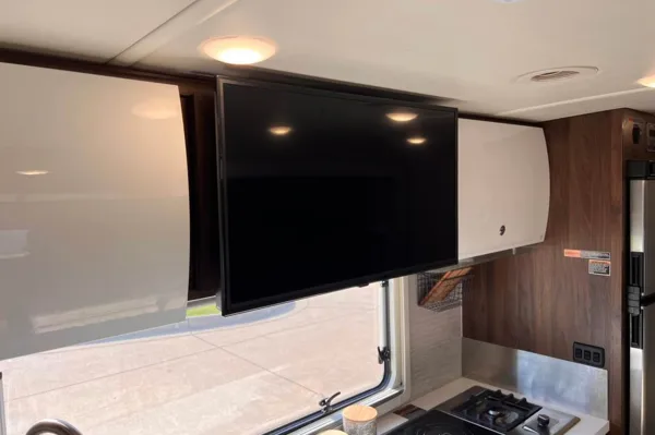 Tent42 Winnebago View 24D Class C