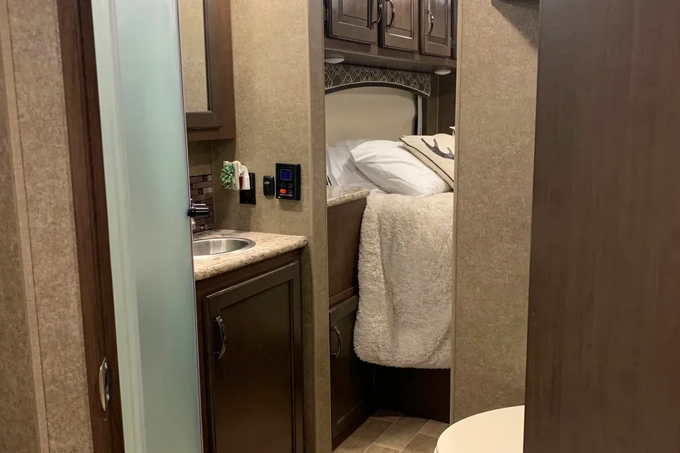 Sleeps 12 - BunkHouse - Pet Friendly -5 TVs!