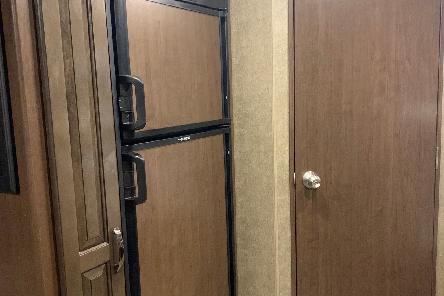 Unlimited Miles - Sleeps 12 - BunkHouse - Pet Friendly -5 TVs!