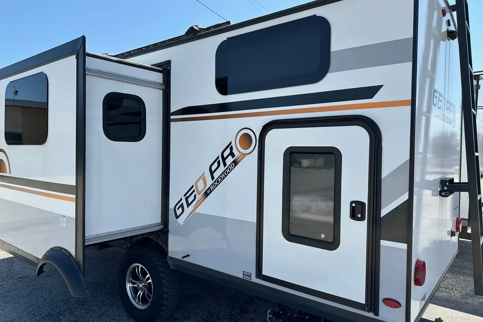 2021 Rockwood Geo Pro 20BHS Travel Trailer Sleeps 6!!