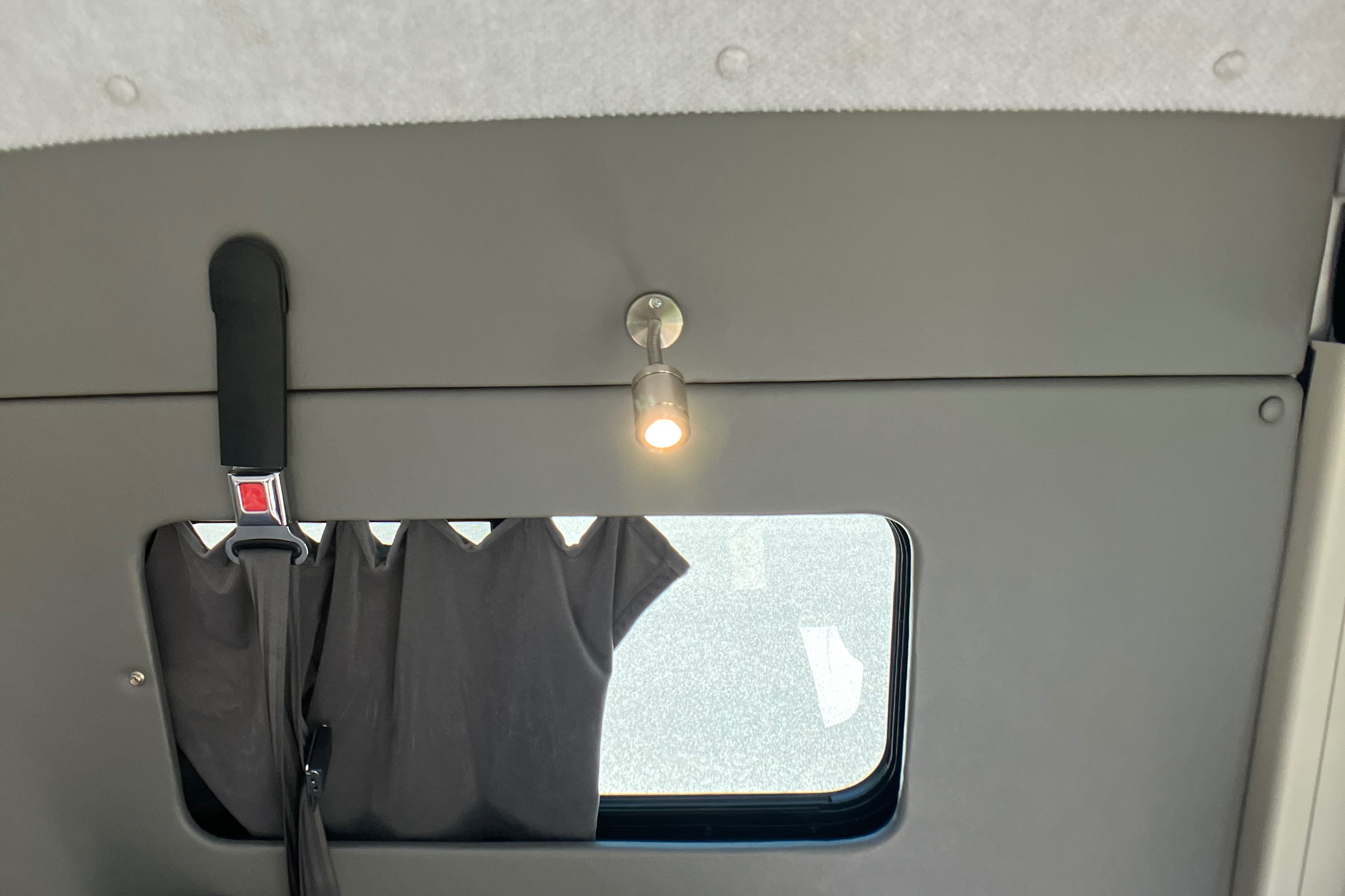 Campervan North America Sportsmobile Bunkhouse Campervan