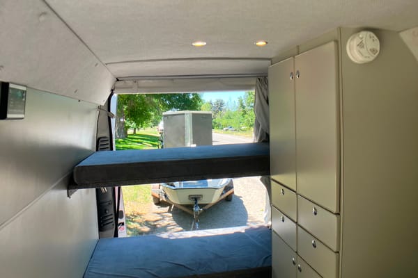 Campervan North America Sportsmobile Bunkhouse Campervan