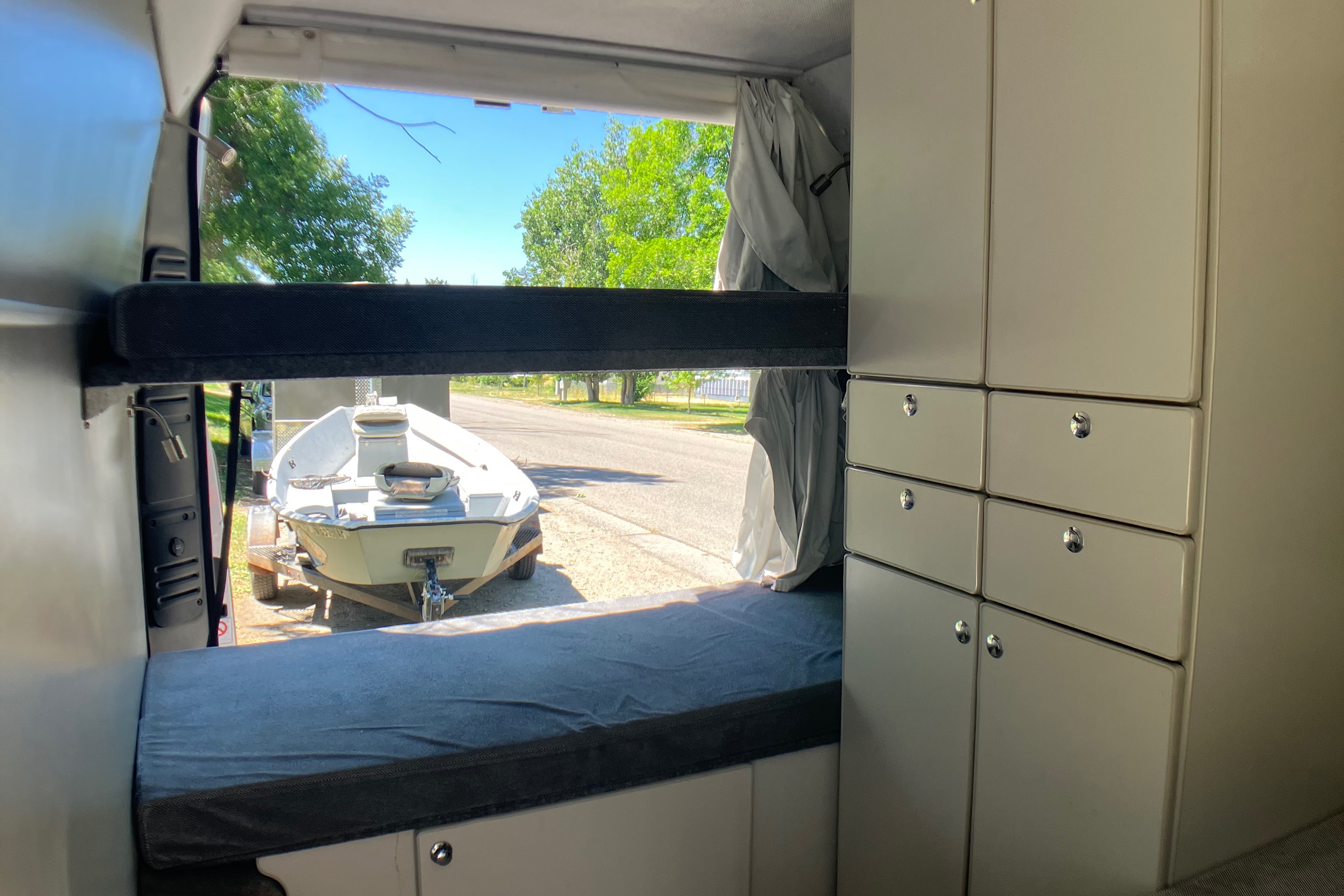 Campervan North America Sportsmobile Bunkhouse Campervan