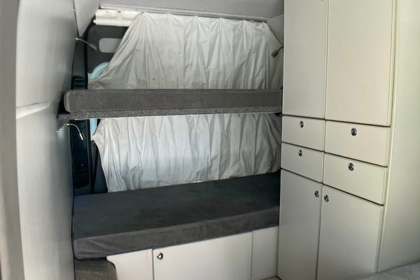 Campervan North America Sportsmobile Bunkhouse Campervan