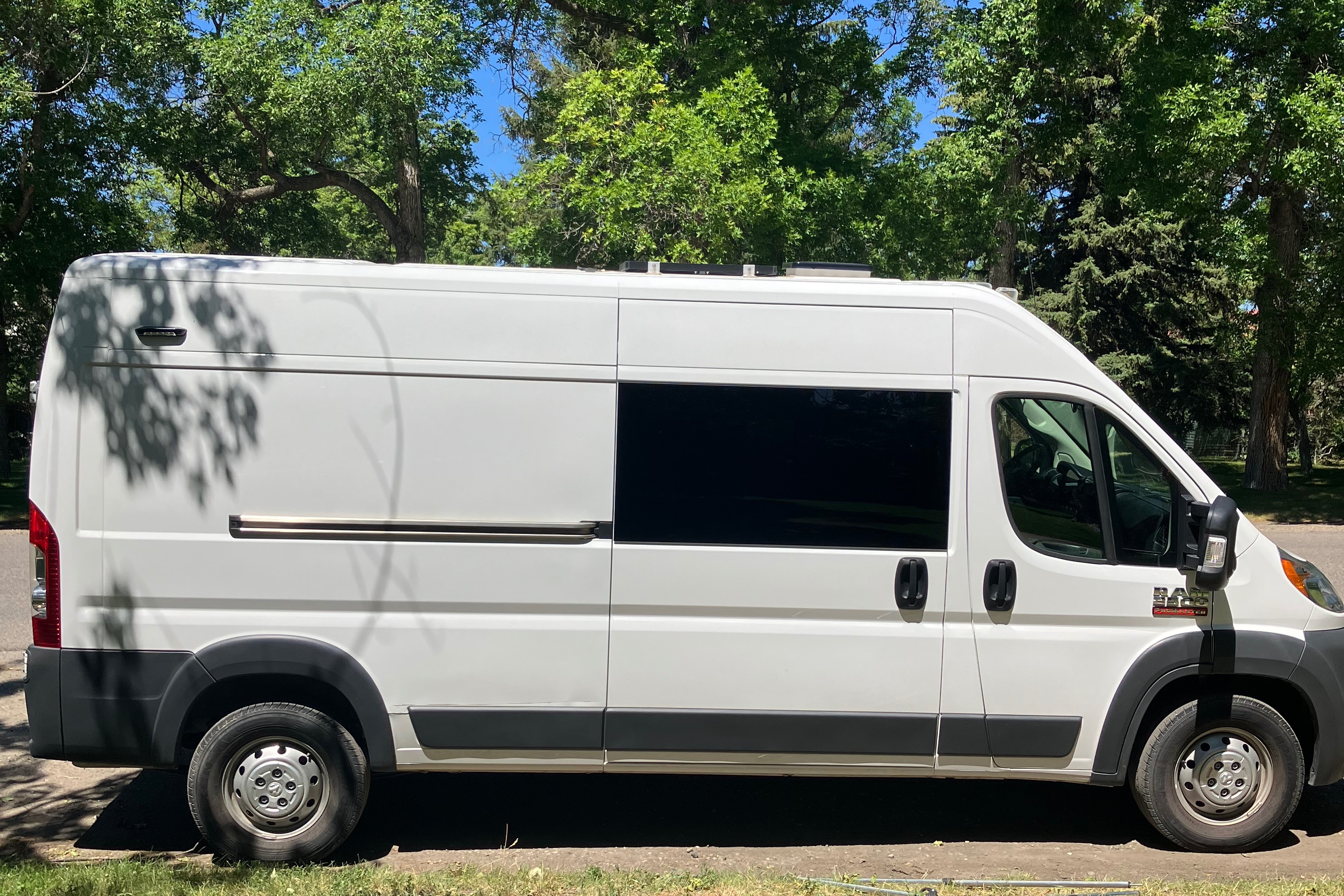 Campervan North America Sportsmobile Bunkhouse Campervan