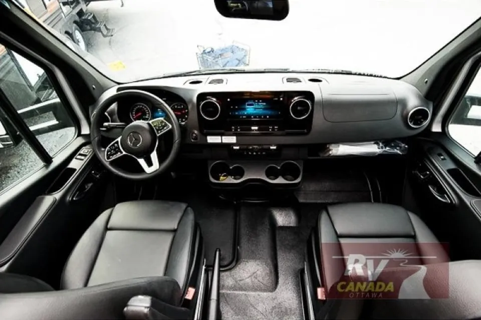 Dumont Mercedes-Benz sunseeker Class C