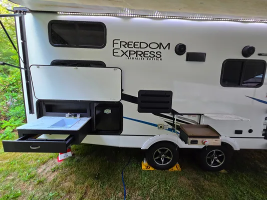 AR'S expressing freedom
